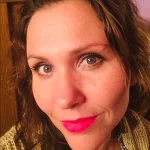 Meet your Posher, Lada